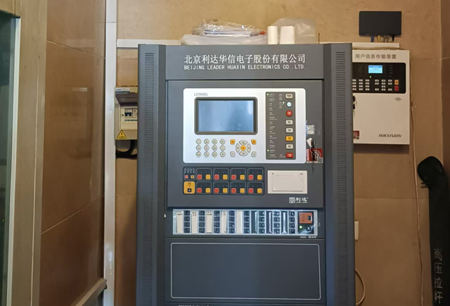 小区消防主机出现离线故障的原因和处理方式是什么?