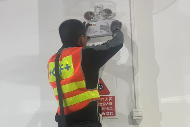 北京五百平网吧的消防设施检测和维保费用